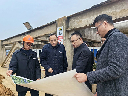 纳溪区委书记袁维荣带队调研开云官方入口登录科技创新产业孵化平台项目