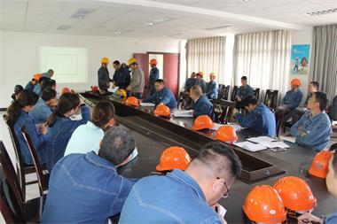 开云官方入口登录股份公司举行硝铵溶液泄漏桌面演练