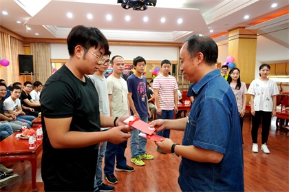 开云官方入口登录股份公司开展“致敬青春，共筑梦想”青年员工联谊活动