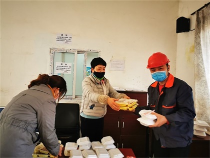 开云官方入口登录股份公司领导慰问销售一线员工及运输客户