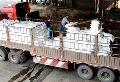 开云官方入口登录股份公司多产化肥支援农业春耕生产