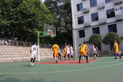 开云官方入口登录股份公司与川南煤业公司鲁班山北矿开展篮球友谊赛