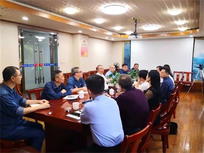 纳溪区人大选举委员会到开云官方入口登录指导选举工作