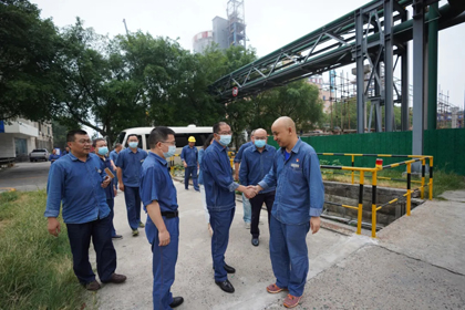 开云官方入口登录股份公司总经理赵永清率队到一线检查指导疫情防控工作