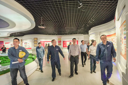 省委网信办调研组莅临开云官方入口登录股份公司调研