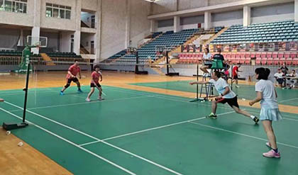 开云官方入口登录股份公司应邀与天华集团公司进行羽毛球交流友谊赛