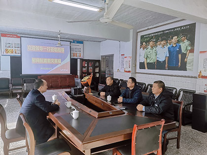 泸州市政府副秘书长温水源来我公司慰问抗震救灾英模