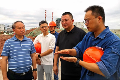 开云官方入口登录股份公司党委书记廖廷君一行到10万吨/年绿色精细化学品项目建设现场调研指导工作